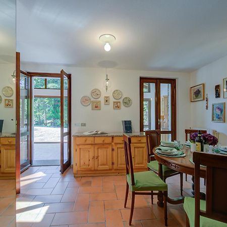 Villa Il Castagno Few Min From Beach - Happy Rentals Castelveccana Zewnętrze zdjęcie