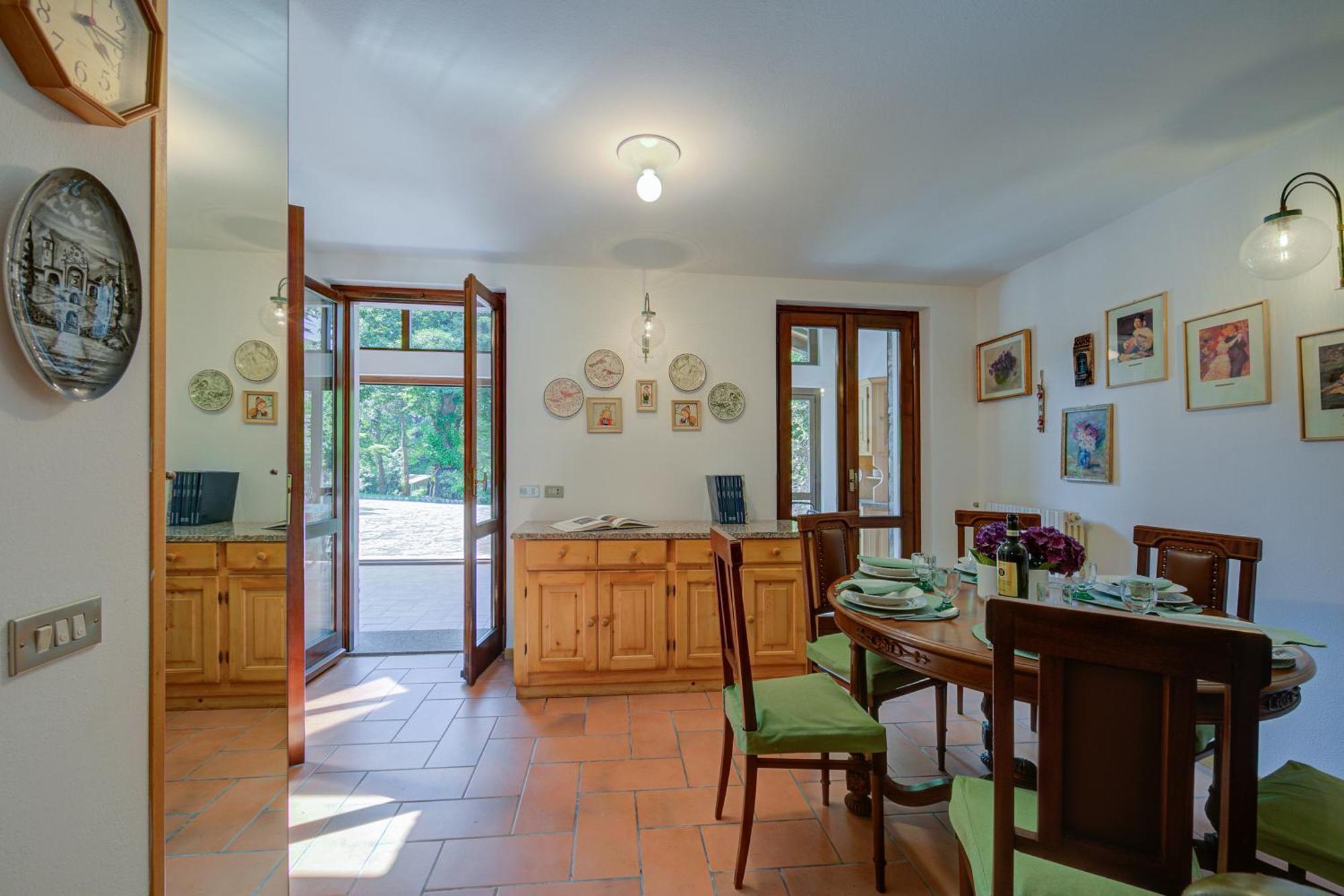 Villa Il Castagno Few Min From Beach - Happy Rentals Castelveccana Zewnętrze zdjęcie