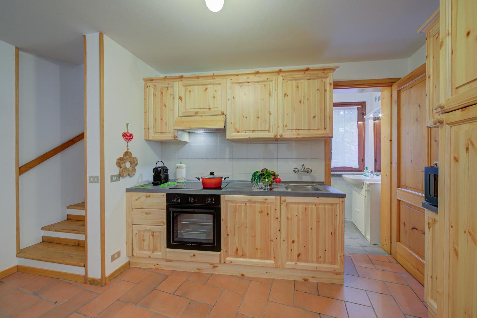 Villa Il Castagno Few Min From Beach - Happy Rentals Castelveccana Zewnętrze zdjęcie