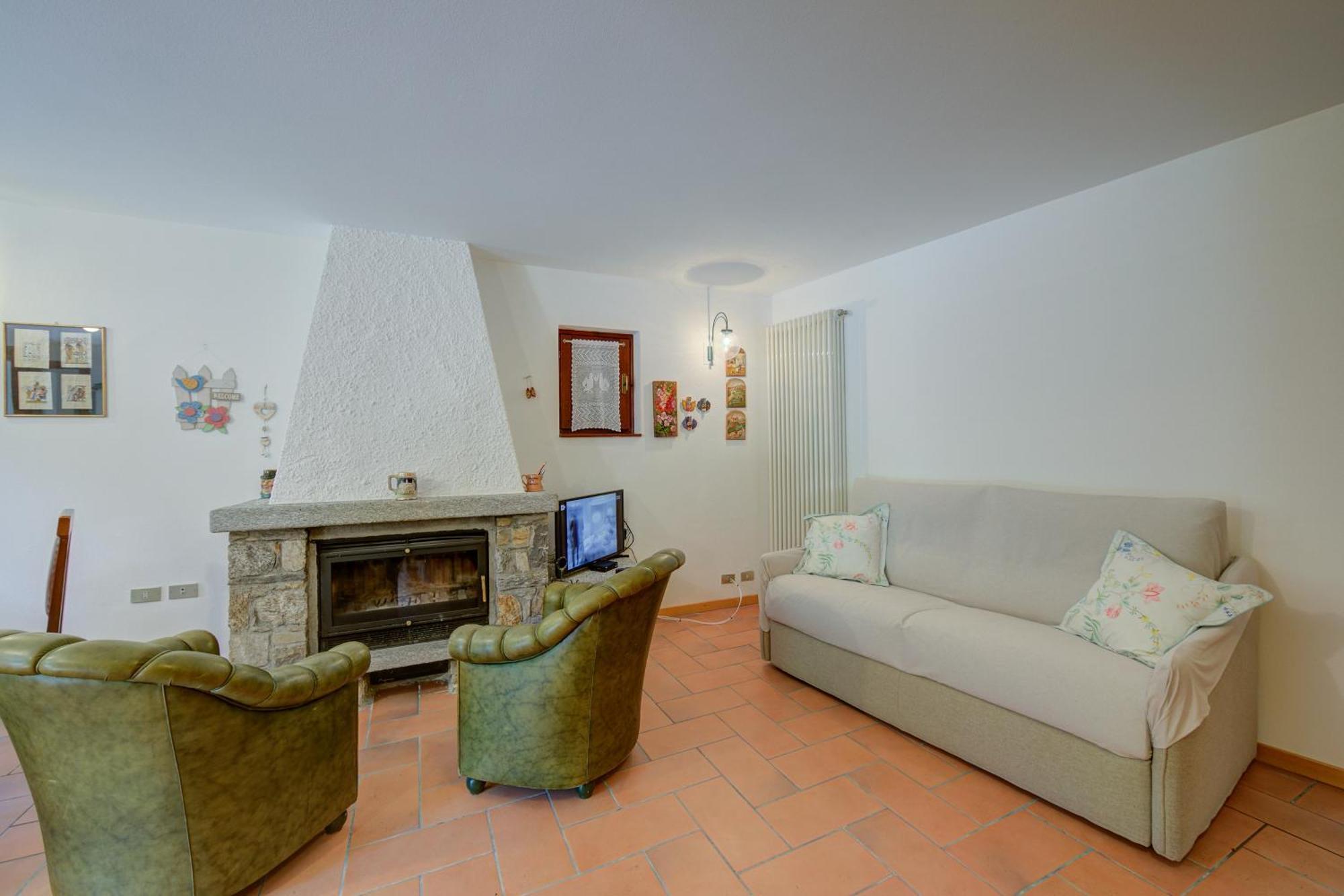 Villa Il Castagno Few Min From Beach - Happy Rentals Castelveccana Zewnętrze zdjęcie