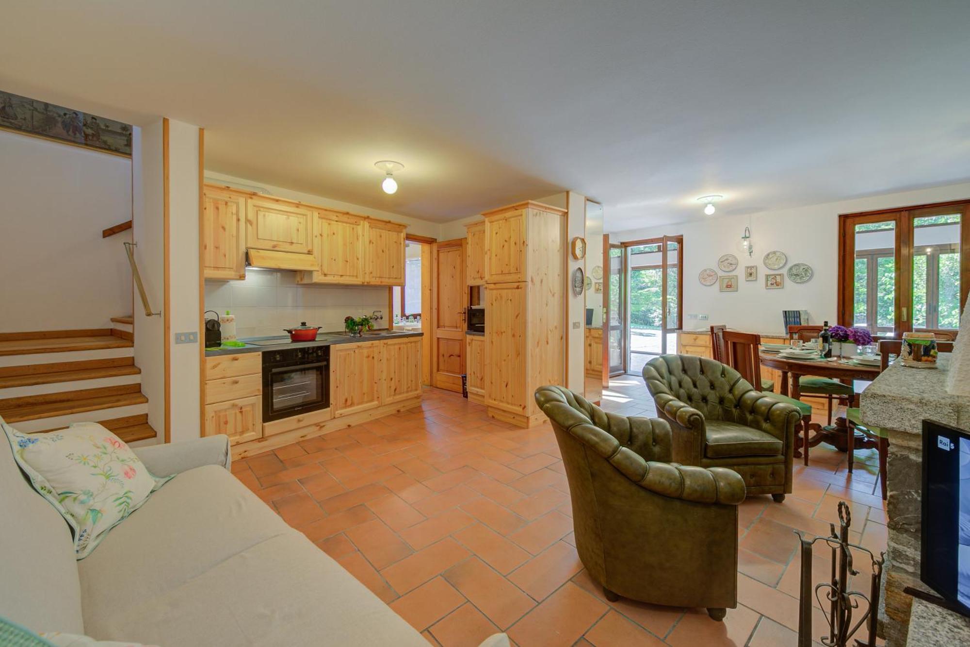 Villa Il Castagno Few Min From Beach - Happy Rentals Castelveccana Zewnętrze zdjęcie